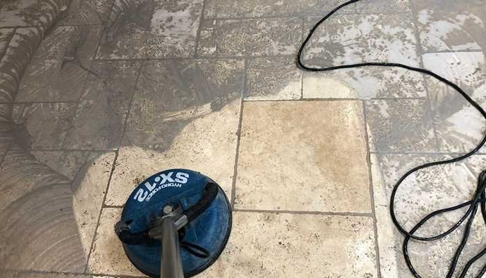 The resulting slurry—a mix of loosened dirt and cleaning fluid—is immediately extracted using a high-powered clean wet vacuum.